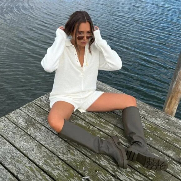 New WeWoreWhat Half Button Boxy Clay Knit Sweater Romper NWT XS - Picture 7 of 15